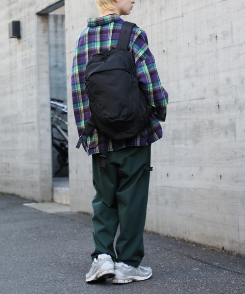 MAISON CLUB（メゾンクラブ）の「【MAISON CLUB】大収納バックパック リュックサック SCCH276（バックパック/リュック・メンズ・ブラック・FREE）」の5枚目の写真