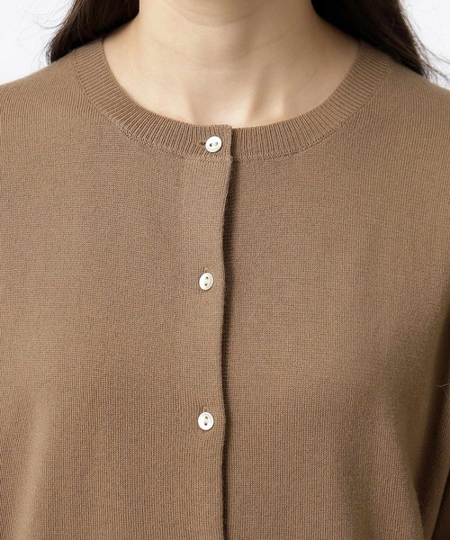 OPAQUE.CLIP（オペークドットクリップ）の「◆クルーネックニットカーディガン ≪Filivivi/フィルビビ≫【洗濯機洗い可】（カーディガン/ボレロ・レディース・グレー/ブラック/ブラウン系その他・36/38/40/42）」の10枚目の写真