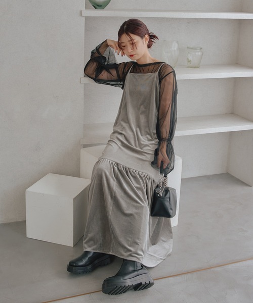 Kastane（カスタネ）の「ベロアギャザーワンピース（ワンピース・レディース・ブラック/シルバー/ベージュ・FREE）」の4枚目の写真