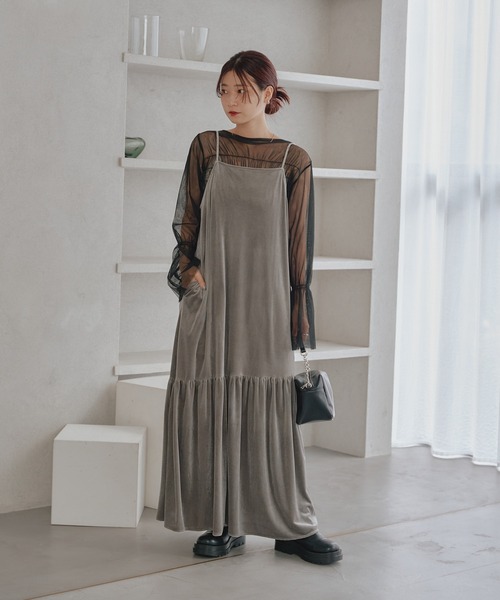 Kastane（カスタネ）の「ベロアギャザーワンピース（ワンピース・レディース・ブラック/シルバー/ベージュ・FREE）」の5枚目の写真