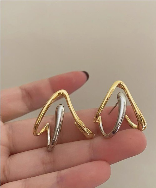 Ritomo De Ricco(リトモ・デ・リコ)の「シルバー925ポスト ジオメトリダブルカラーピアス(ピアス(両耳用)・レディース・シルバー×ゴールド・FREE)」の13枚目の写真