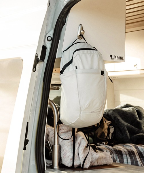 Matador(マタドール)の「Matador/マタドール ReFraction Packable Backpack/リフラクションパッカブルバックパック(バックパック/リュック・メンズ・ブラック/ブルー/ホワイト・FREE)」の13枚目の写真