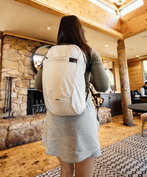Matador(マタドール)の「Matador/マタドール ReFraction Packable Backpack/リフラクションパッカブルバックパック(バックパック/リュック・メンズ・ブラック/ブルー/ホワイト・FREE)」の19枚目の写真