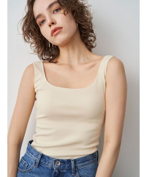 ELENDEEK(エレンディーク)の「フープデザインピアス S(ピアス(両耳用)・レディース・ゴールド/シルバー・FREE)」の8枚目の写真