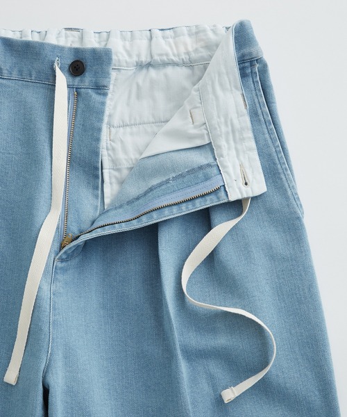 ADAM ET ROPE2タックワイドルーズドカンパンツ/デニム/ユニセックス ADAM ET ROPE'（アダムエロペ）の「【ZOZO限定】2タック ワイド