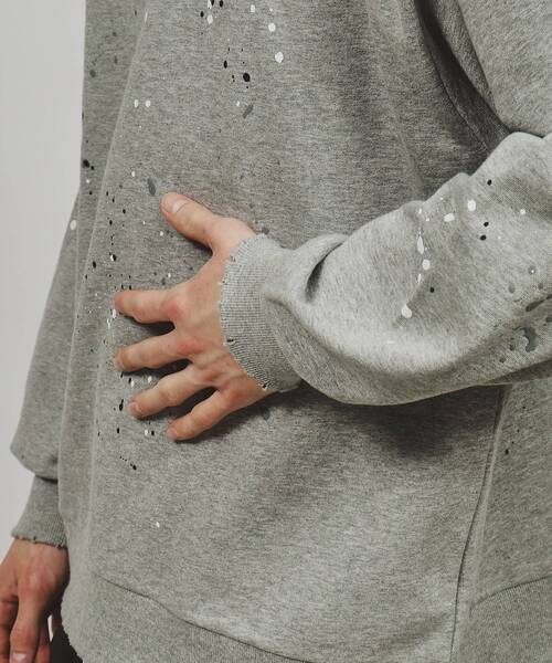 tk.TAKEO KIKUCHI（ティーケータケオキクチ）の「◆ペイントダメージスウェットプルオーバー（スウェット・メンズ・ホワイト/ブラック/グレー系4・02/03）」の9枚目の写真