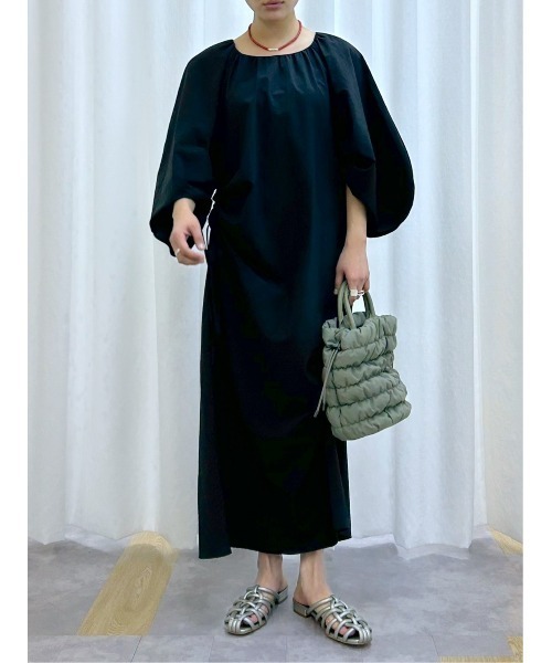 BLACK BY MOUSSY（ブラックバイマウジー）の「many gather dress(メニーギャザードレス)（ワンピース・レディース・ブラック/ブルー・FREE）」の8枚目の写真