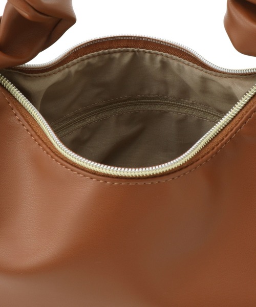 ROPE' PICNIC(ロペピクニック)の「【WEB限定カラー:ブラウン】シャーリングワンショルダーラウンドバッグ(ハンドバッグ・レディース・ブラウン/シルバー/ブラック/キナリ・FREE)」の17枚目の写真