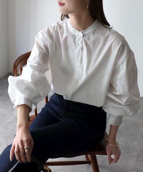 Riberry（リベリー）の「バルーン袖スタンドカラーブラウス（シャツ/ブラウス・レディース・オフホワイト/ブラック/グレイッシュベージュ・MEDIUM）」の5枚目の写真