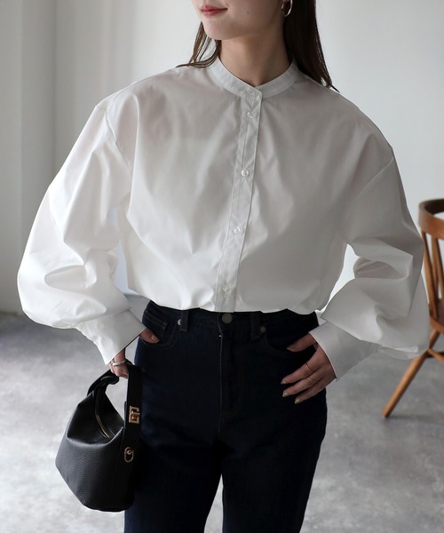 Riberry（リベリー）の「バルーン袖スタンドカラーブラウス（シャツ/ブラウス・レディース・オフホワイト/ブラック/グレイッシュベージュ・MEDIUM）」の6枚目の写真