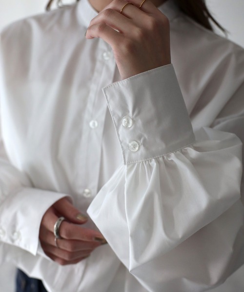 Riberry（リベリー）の「バルーン袖スタンドカラーブラウス（シャツ/ブラウス・レディース・オフホワイト/ブラック/グレイッシュベージュ・MEDIUM）」の8枚目の写真