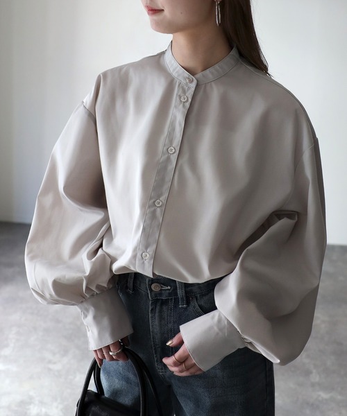 Riberry（リベリー）の「バルーン袖スタンドカラーブラウス（シャツ/ブラウス・レディース・オフホワイト/ブラック/グレイッシュベージュ・MEDIUM）」の18枚目の写真