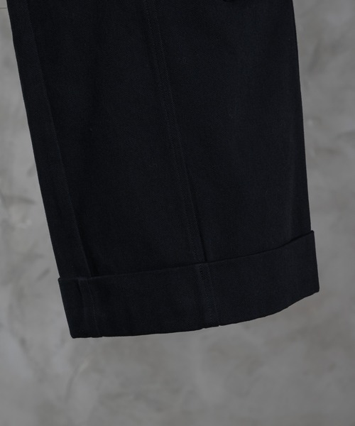 adree(アドリー)の「loose fit belt cotton cargo pants / ルーズフィットベルトコットンカーゴパンツ(カーゴパンツ・レディース・ブラック/ベージュ・SMALL/MEDIUM)」の8枚目の写真