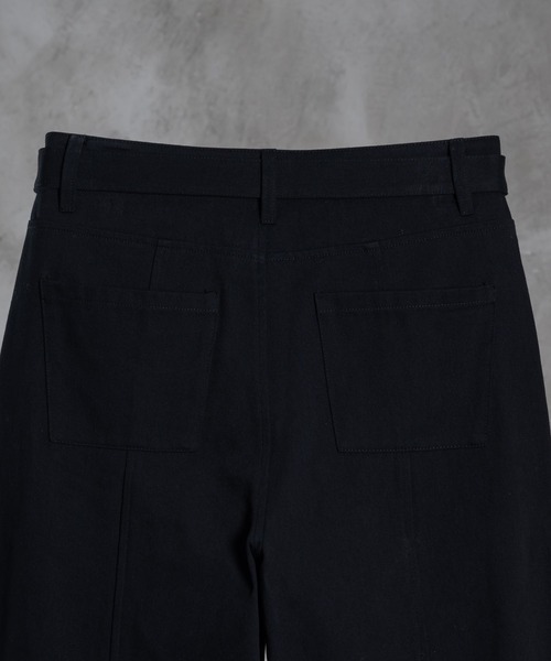 adree(アドリー)の「loose fit belt cotton cargo pants / ルーズフィットベルトコットンカーゴパンツ(カーゴパンツ・レディース・ブラック/ベージュ・SMALL/MEDIUM)」の10枚目の写真