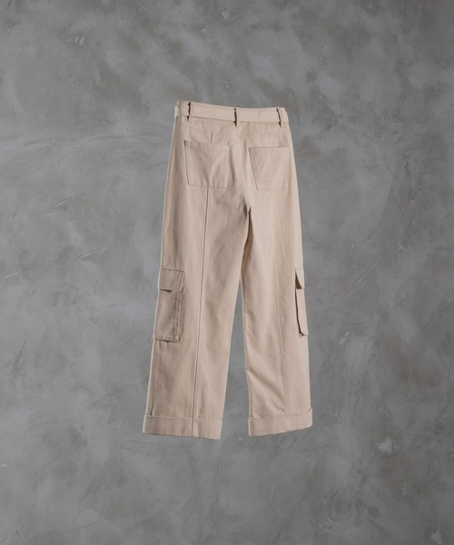 adree(アドリー)の「loose fit belt cotton cargo pants / ルーズフィットベルトコットンカーゴパンツ(カーゴパンツ・レディース・ブラック/ベージュ・SMALL/MEDIUM)」の13枚目の写真