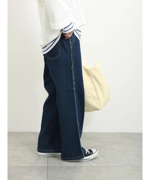 Samansa Mos2 blue（サマンサモスモスブルー）の「◎サイドフリンジデニムパンツ（デニムパンツ・レディース・ブルー/チャコールグレー/ネイビー・F）」の18枚目の写真