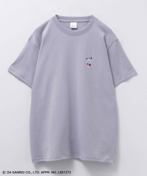 sanrio(サンリオ)の「Sanrio characters サンリオキャラクターワンポイント刺繍Tシャツ(Tシャツ/カットソー・レディース・クリーム/ライトグレー/パープル/オートミール・フリー)」の1枚目の写真