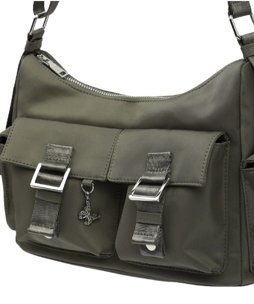 FANCY CLUB（ファンシークラブ）の「A'GEM/9 × .kom 『 FANCY CLUB/ファンシークラブ』 CALM INTENSE SHOULDER BAG/インテンスショルダーバッグ（ショルダーバッグ・レディース・チャコールグレー/ライトグレー・FREE）」の14枚目の写真