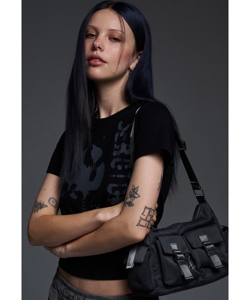 FANCY CLUB（ファンシークラブ）の「A'GEM/9 × .kom 『 FANCY CLUB/ファンシークラブ』 CALM INTENSE SHOULDER BAG/インテンスショルダーバッグ（ショルダーバッグ・レディース・チャコールグレー/ライトグレー・FREE）」の6枚目の写真