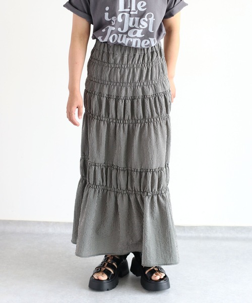 cepo(セポ)の「リサイクルポリサッカー シャーリングスカート<セットアップ可能>(スカート・レディース・ブラック/ブラック×ホワイト/オリーブ・M)」の2枚目の写真