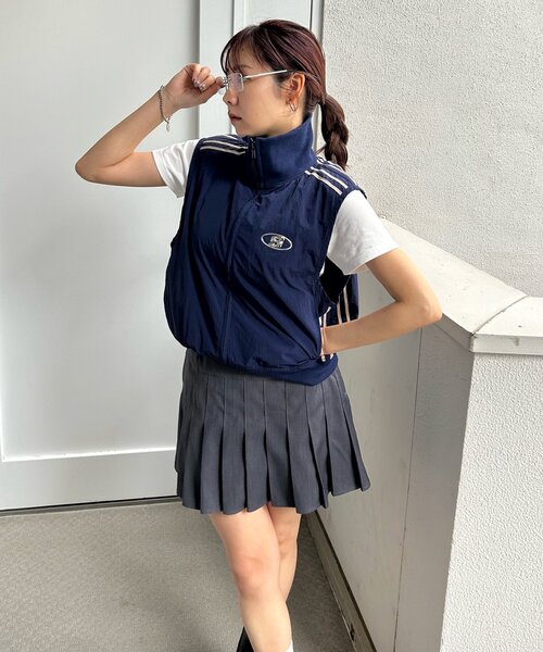 WHO'S WHO gallery（フーズフーギャラリー）の「【SLOPPY/スロッピー】Sロゴナイロントラックベスト /セットアップ対応可能（ベスト・レディース・ネイビー/ライトグレー/アイボリー/ブラック・FREE）」の4枚目の写真