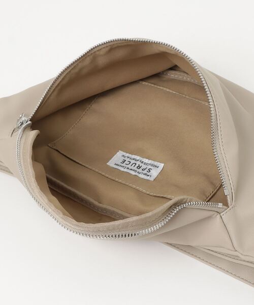SPRUCE（スプルース）の「EM:ケントPUボディバッグ（ボディバッグ/ウエストポーチ・レディース・ベージュ/ライトグレー/ブラック/シルバー・FREE）」の9枚目の写真