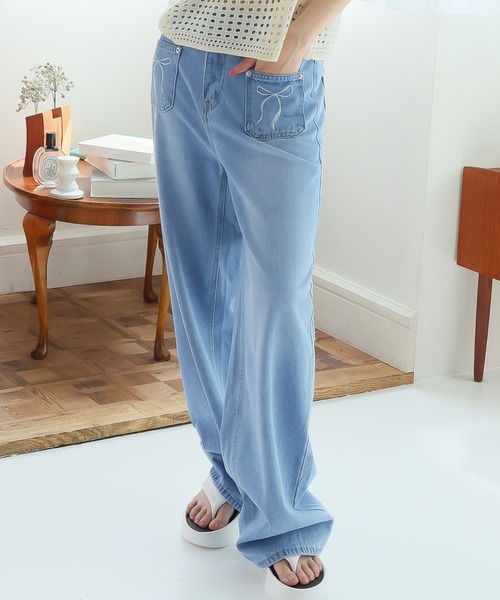 Girly Doll（ガーリードール）の「リボン刺繍ワイドデニムパンツ（デニムパンツ・レディース・ブルー・S/M/L）」の7枚目の写真