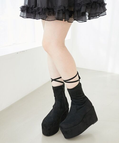 MAJESTIC LEGON（マジェスティックレゴン）の「厚底ストレッチショートブーツ（ブーツ・レディース・ブラウン/ブラック/ブラック系その他・LARGE/MEDIUM/X-LARGE）」の19枚目の写真