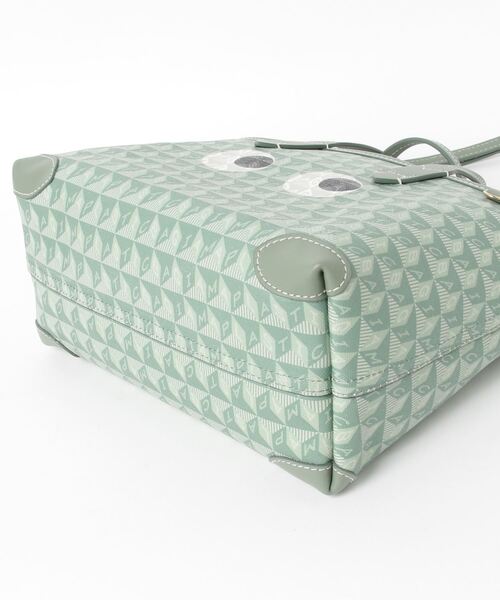 ANYA HINDMARCH（アニヤハインドマーチ）の「ANYA HINDMARCH I am a