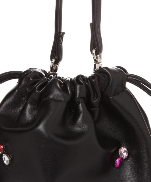 LAKOLE（ラコレ）の「ビジュー巾着ショルダーバッグ / 132248（ショルダーバッグ・レディース・ブラック/オフホワイト・FREE）」の9枚目の写真