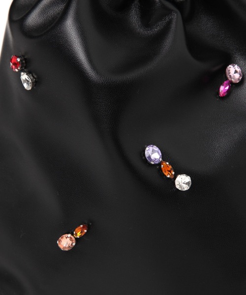 LAKOLE（ラコレ）の「ビジュー巾着ショルダーバッグ / 132248（ショルダーバッグ・レディース・ブラック/オフホワイト・FREE）」の8枚目の写真