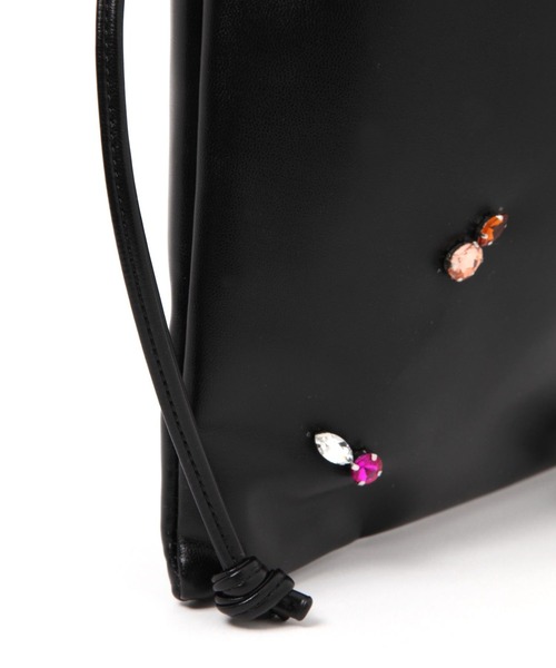 LAKOLE（ラコレ）の「ビジュー巾着ショルダーバッグ / 132248（ショルダーバッグ・レディース・ブラック/オフホワイト・FREE）」の7枚目の写真