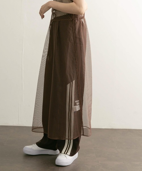 KBF（ケイビーエフ）の「サイドライントラックパンツ（その他パンツ・レディース・ブルー/ブラウン・ONE）」の5枚目の写真