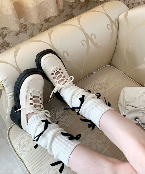 cs T&P（シーエスティーアンドピー）の「厚底 レースアップパンプス（パンプス・レディース・ブラック系1/ブラック/アイボリー・M/S/LL/L）」の11枚目の写真