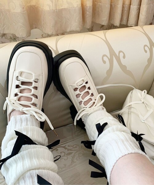 cs T&P（シーエスティーアンドピー）の「厚底 レースアップパンプス（パンプス・レディース・ブラック系1/ブラック/アイボリー・M/S/LL/L）」の13枚目の写真