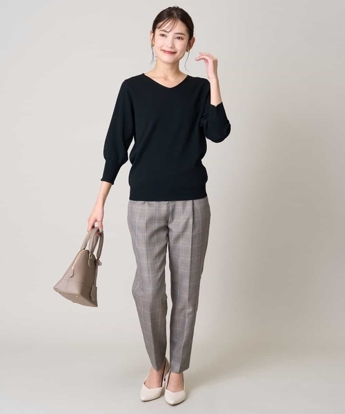 a.v.v（アーヴェヴェ）の「【洗える/イージーケア/毛玉になりにくい】美楽るスッキリ見えテーパードパンツ（その他パンツ・レディース・ベージュ/ブラック/グレー/ブラウン・40/38/36/42/34）」の13枚目の写真