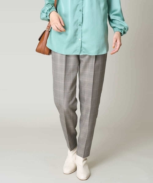 a.v.v（アーヴェヴェ）の「【洗える/イージーケア/毛玉になりにくい】美楽るスッキリ見えテーパードパンツ（その他パンツ・レディース・ベージュ/ブラック/グレー/ブラウン・40/38/36/42/34）」の16枚目の写真