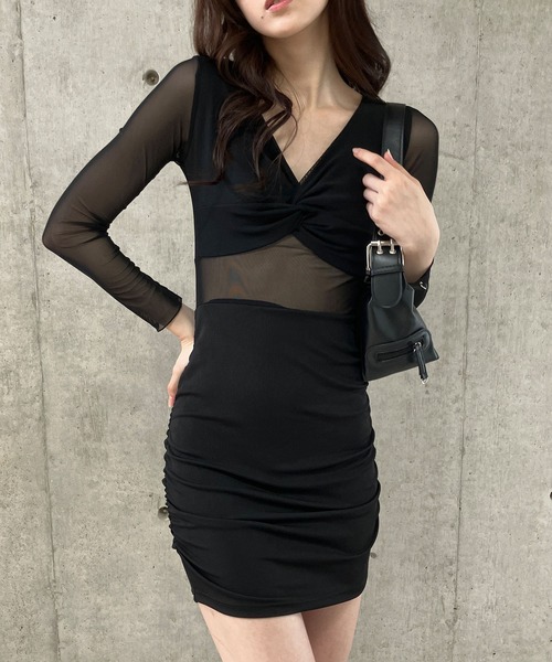 GLAMOROUS JANE(グラマラスジェーン)の「シアー切替Vネックミニワンピース(ワンピース・レディース・ブラック・M/L)」の12枚目の写真