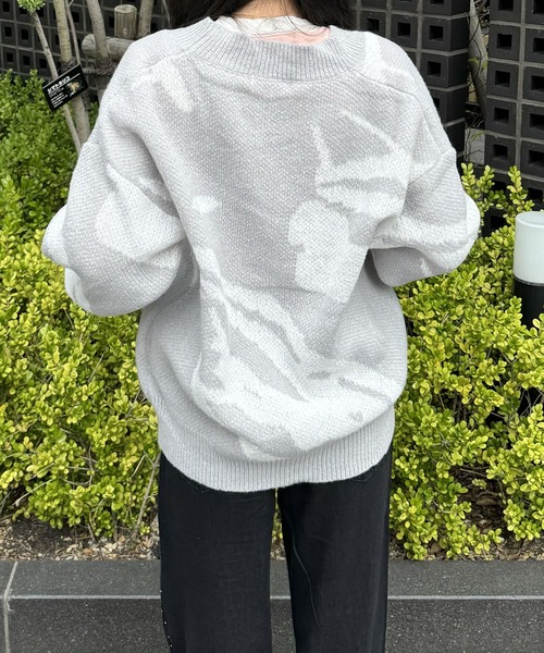 madrepadre(マドレパドレ)の「パターンオーバーサイズニットカーディガン(ニット/セーター・レディース・グレー/ネイビー・FREE)」の5枚目の写真