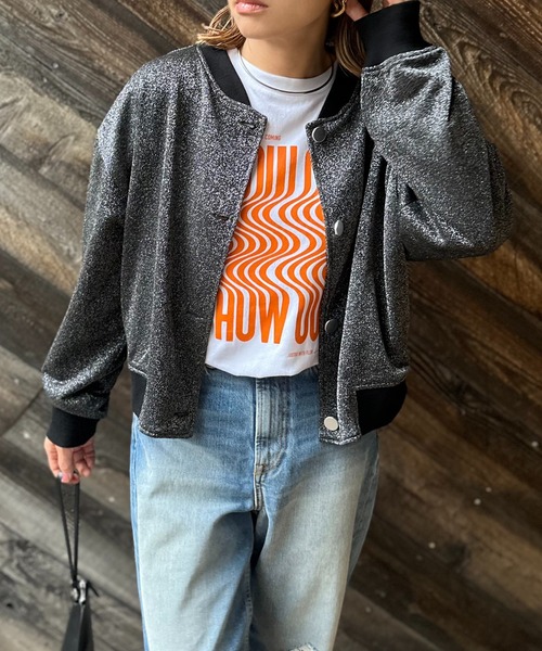 mi via loca(ミヴィアロカ)の「ブルゾンデザイン ラメウラケ カーディガン(カーディガン/ボレロ・レディース・ブラック/グレー・FREE)」の7枚目の写真