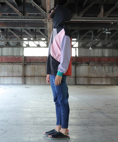 STOF(ストフ)の「Mad Mix Parka(パーカー・メンズ・ブラック/グレー・S/M)」の7枚目の写真