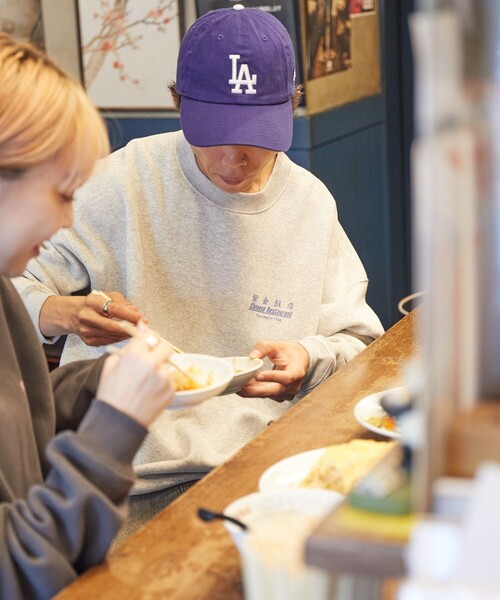 FREAK'S STORE(フリークスストア)の「限定展開 紫金飯店×FREAK'S STORE 別注 バックプリント クルーネックスウェット/TIGER(スウェット・メンズ・グレー/ピンク/チャコールグレー・SMALL/MEDIUM/LARGE)」の18枚目の写真