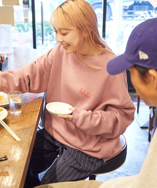FREAK'S STORE(フリークスストア)の「限定展開 紫金飯店×FREAK'S STORE 別注 バックプリント クルーネックスウェット/TIGER(スウェット・メンズ・グレー/ピンク/チャコールグレー・SMALL/MEDIUM/LARGE)」の16枚目の写真