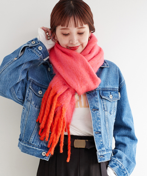 B.C STOCK（ベーセーストック）の「ブークレマフラー（マフラー・レディース・ブルー/イエロー/ピンク/ホワイト/チャコールグレー・FREE）」の5枚目の写真