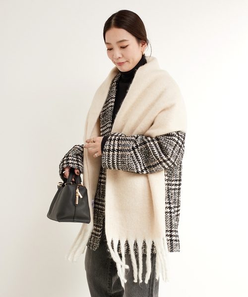 B.C STOCK（ベーセーストック）の「ブークレマフラー（マフラー・レディース・ブルー/イエロー/ピンク/ホワイト/チャコールグレー・FREE）」の17枚目の写真