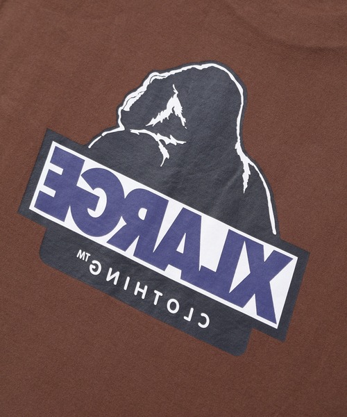 XLARGE（エクストララージ）の「【販売終了】BACKSIDE OG L/S TEE（Tシャツ/カットソー・メンズ・ブラック/ホワイト/ブラウン/ネイビー・S/M/L/XL/XXL）」の6枚目の写真