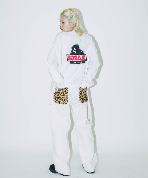 XLARGE（エクストララージ）の「【販売終了】BACKSIDE OG L/S TEE（Tシャツ/カットソー・メンズ・ブラック/ホワイト/ブラウン/ネイビー・S/M/L/XL/XXL）」の13枚目の写真