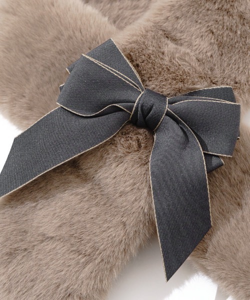 flower（フラワー）の「リボンファーマフラー（マフラー・レディース・ベージュ/ブラウン・FREE）」の12枚目の写真