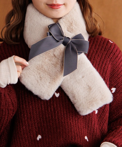 flower（フラワー）の「リボンファーマフラー（マフラー・レディース・ベージュ/ブラウン・FREE）」の14枚目の写真