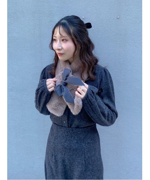 flower（フラワー）の「リボンファーマフラー（マフラー・レディース・ベージュ/ブラウン・FREE）」の20枚目の写真